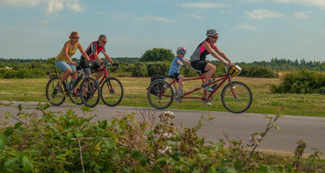 Quels modèles de vélos électriques atteignent 300 km d'autonomie et plus ?